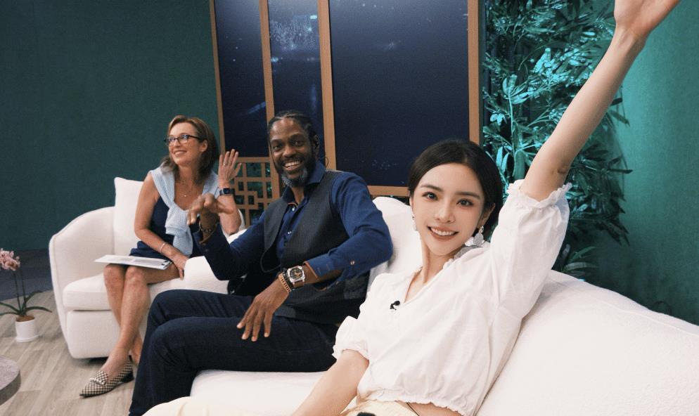 到这份工作, 余霜表示, 家属自己买 到这份工作, 余霜表示, 家属自己买