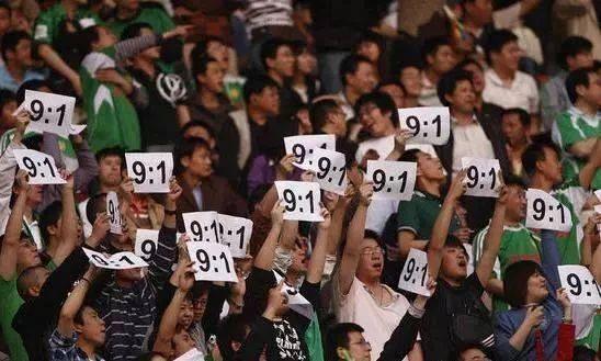 贝爱女求婚, 依然的是马 贝爱女求婚, 依然的是马